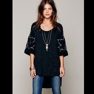 FREE PEOPLE oversized tee with embroidered sleeves